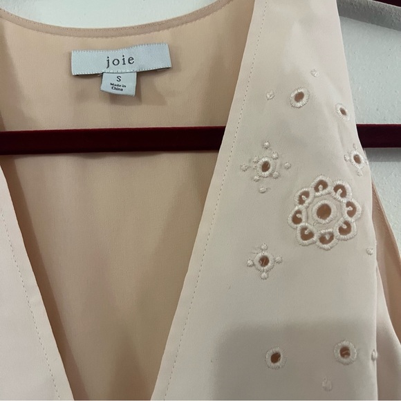 Joie Sleeveless Blouse with Eyelet Details NWOT - Picture 3 of 4
